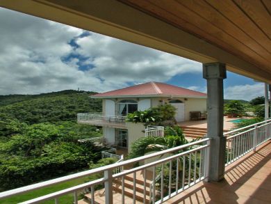 St. John Home 945366