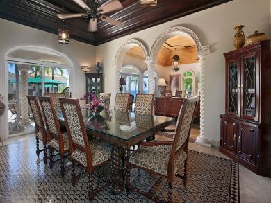 St. John Home 945367