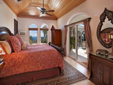 St. John Home 945367