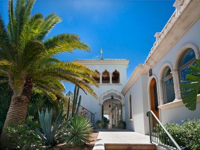 St. John Home 945367