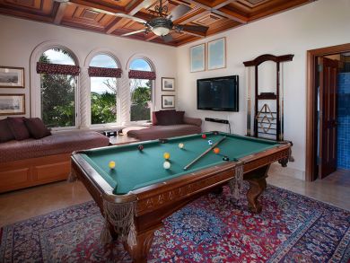 St. John Home 945367