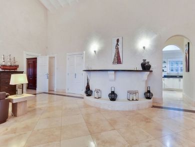St. Lucia Home 945375 St. Lucia Home 945375