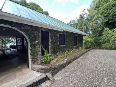 St. Lucia Home 945376