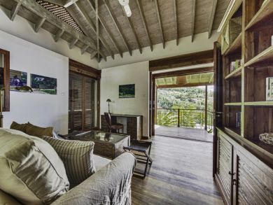 St. Lucia Home 945388 St. Lucia Home 945388