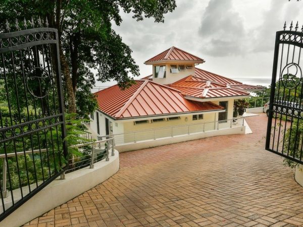 St. Lucia 6 Bedroom Villa with Amazing Ocean Views