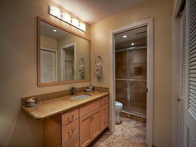 Charming Two Bedroom Condo Sleeps 4 Guests Steps to Beach