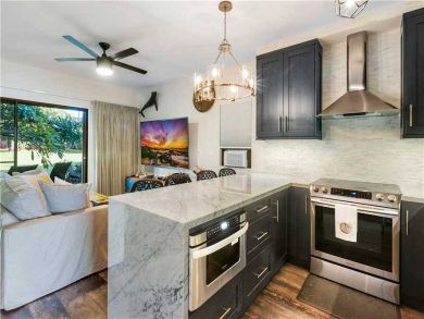 Kapalua Vacation Cottage Sleeps 4 Guests Short Walk to Beach