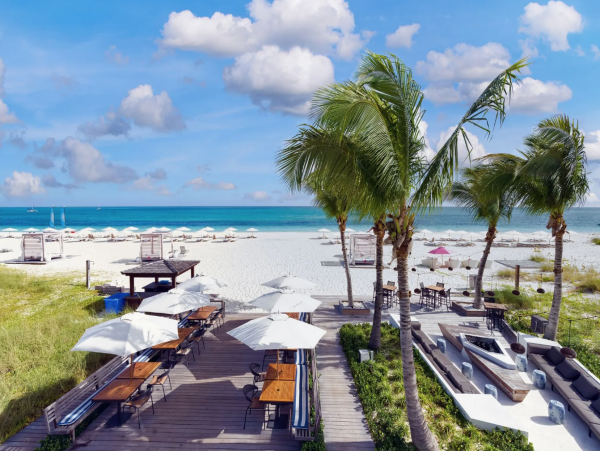 Deluxe Oceanfront Suite