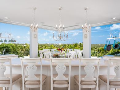 Beachfront Luxury as its finest!!