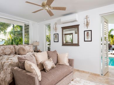 Beachfront Luxury as its finest!!