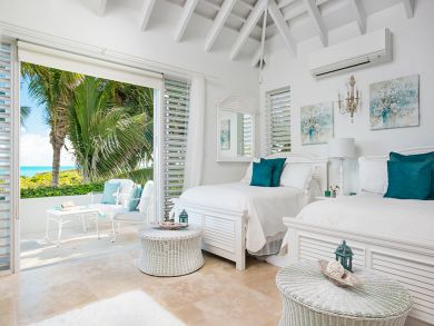 Beachfront Luxury as its finest!!