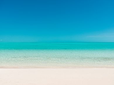 Beachfront Luxury as its finest!!