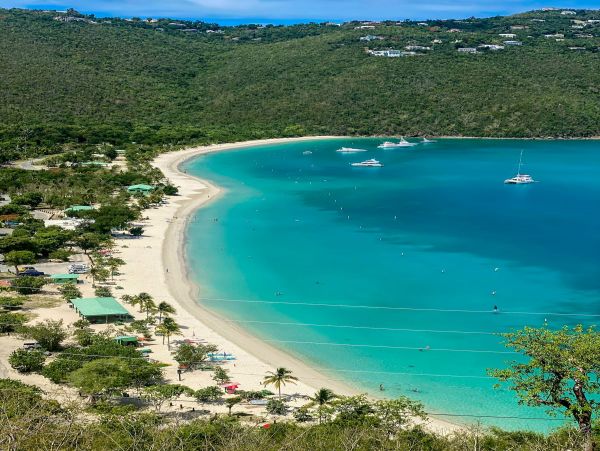 Luxury Seafront Five Bedroom Vacation Home in St. Thomas