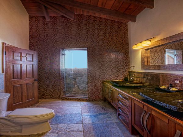 Luxury Seafront Five Bedroom Vacation Home in St. Thomas