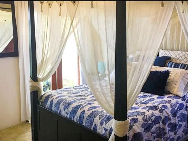 St. Thomas Luxury Vacation Pool Home With Six Bedrooms