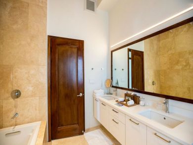 Turks And Caicos Home 945500
