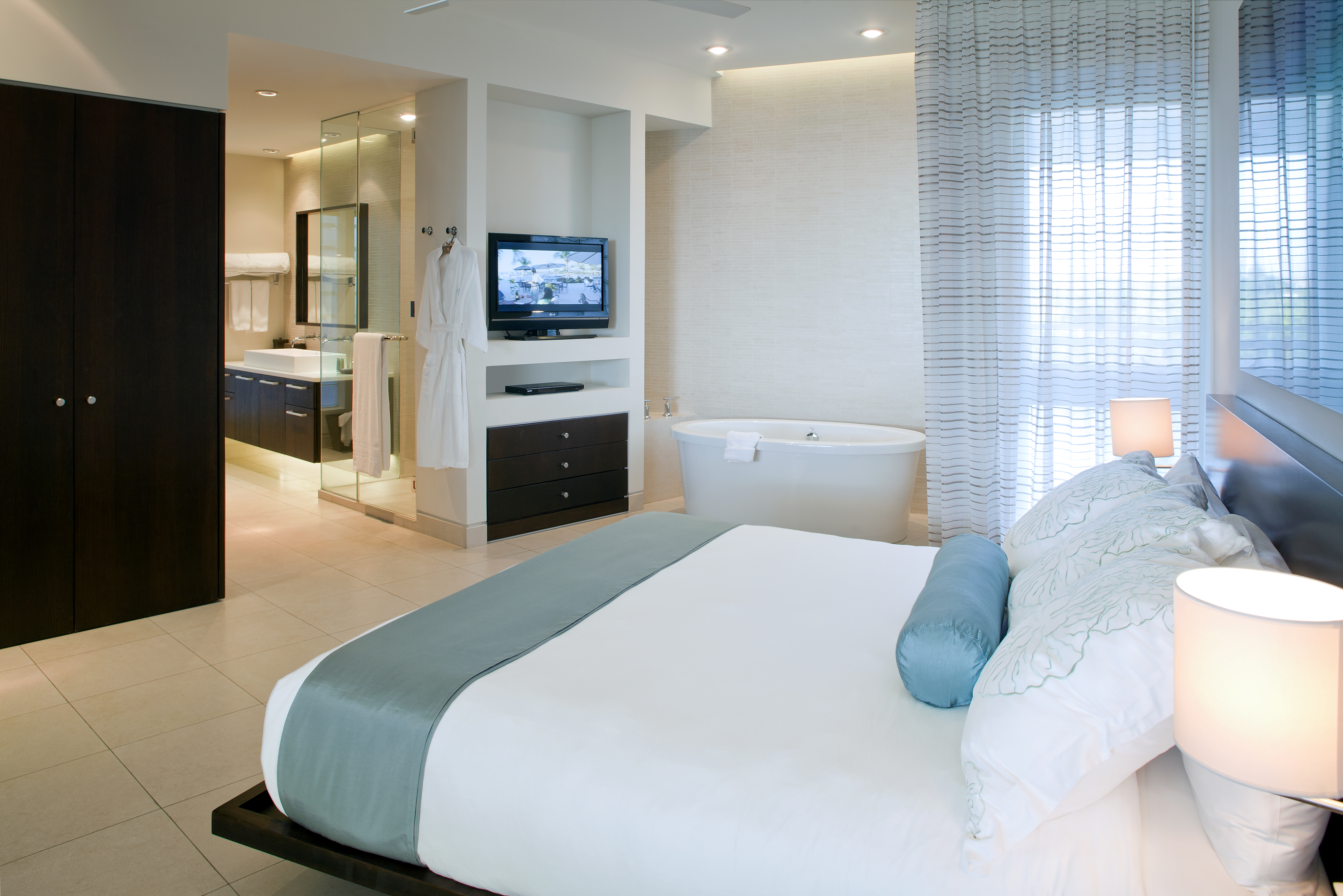 Turks And Caicos Condo 945511