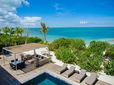 Full Service Luxury 9 Bedroom Beachfront Villa