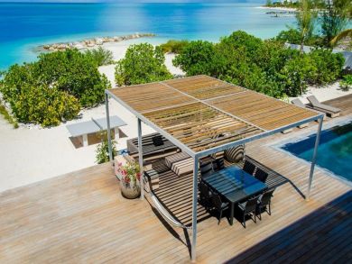 Full Service Luxury 9 Bedroom Beachfront Villa