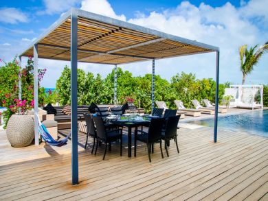 Full Service Luxury 9 Bedroom Beachfront Villa