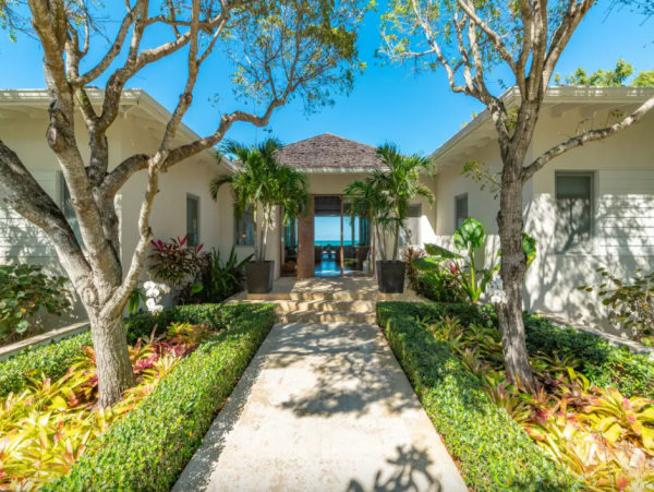 Luxury Turks and Caicos Vacation Rental with Infinity Pool