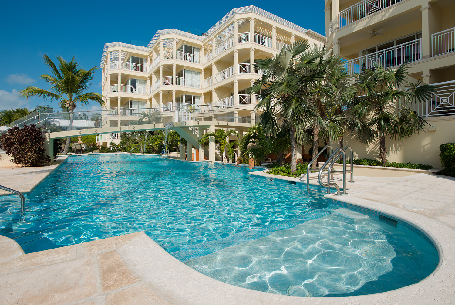 Turks And Caicos Condo 945524