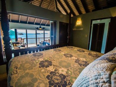 One Bedroom Rental Condo with Amazing Views in St. Thomas