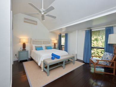 Bahamas Three Bedroom Vacation Condo with Sea View Sleeps 6