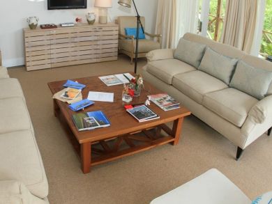 Bahamas Three Bedroom Vacation Condo with Sea View Sleeps 6