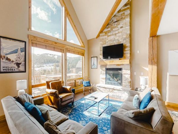 Upscale Winter Park Townhome Private Hot Tub & Mountain View