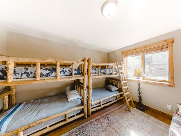Upscale Winter Park Townhome Private Hot Tub & Mountain View