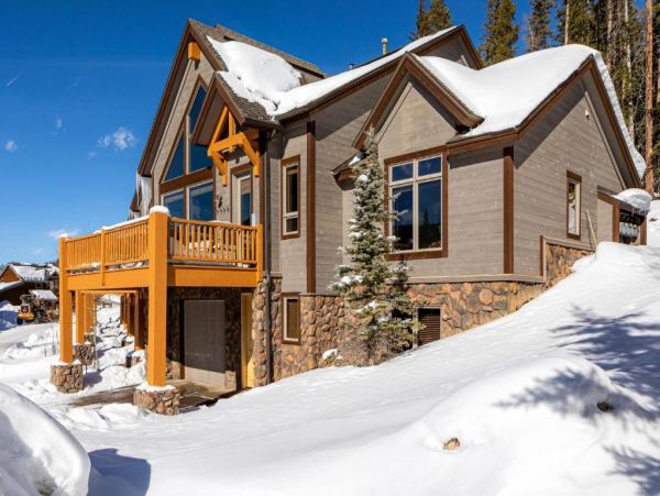 Upscale Winter Park Townhome Private Hot Tub & Mountain View