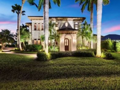 Beautiful 3 Bedroom Home with Private Pool Walk to Beach