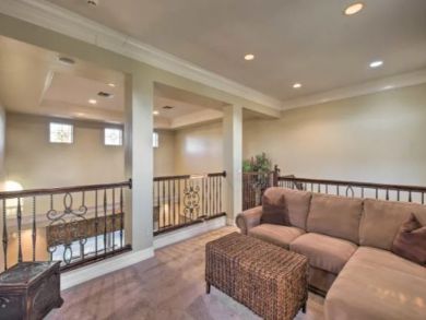 Beautiful 3 Bedroom Home with Private Pool Walk to Beach