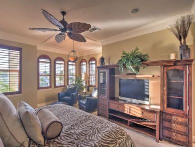 Beautiful 3 Bedroom Home with Private Pool Walk to Beach