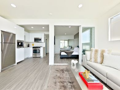 Luxury Oceanfront Four Bedroom Vacation Home in Malibu