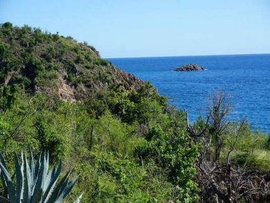 One Bedroom Condo in Coral Bay with Full Ocean Views