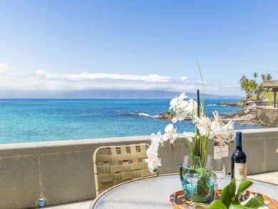 Sweeping Full Ocean Views From This Resort 2 Bedroom Condo