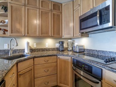 Sweeping Full Ocean Views From This Resort 2 Bedroom Condo