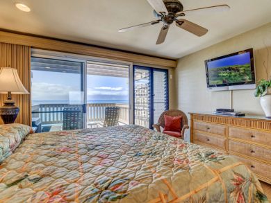 Sweeping Full Ocean Views From This Resort 2 Bedroom Condo