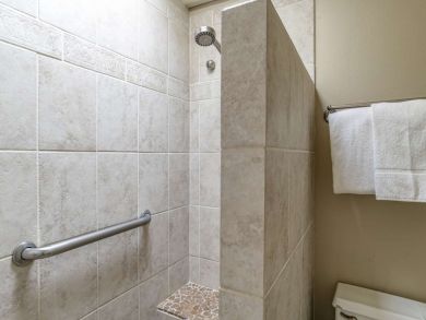 Sweeping Full Ocean Views From This Resort 2 Bedroom Condo