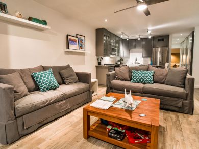 St. Thomas Vacation Rental Condo One Bedroom Sleeps Five