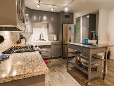 St. Thomas Vacation Rental Condo One Bedroom Sleeps Five
