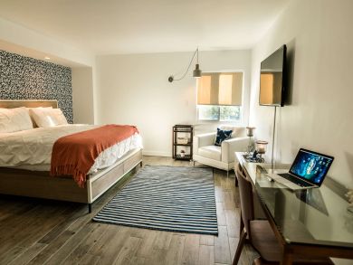St. Thomas Vacation Rental Condo One Bedroom Sleeps Five