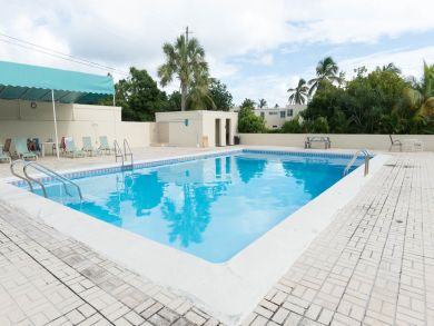St. Thomas Vacation Rental Condo One Bedroom Sleeps Five