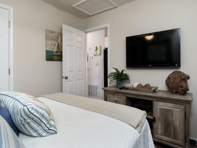 Navarre Beach Vacation Rental Condo Three Bedrooms Sleeps 6