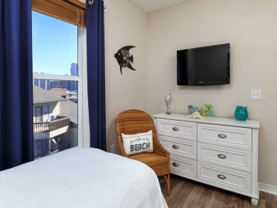 Navarre Beach Vacation Rental Condo Three Bedrooms Sleeps 6