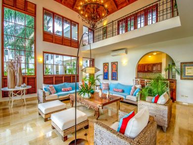 Luxury villa on Golf Course