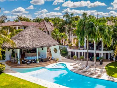 Luxury villa on Golf Course
