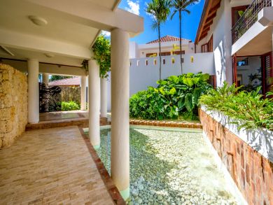 Luxury villa on Golf Course